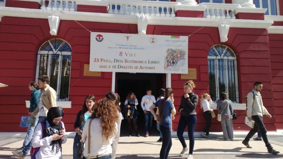 Día del Libro 2015 en Albania Tirana